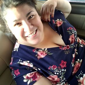 Meet your Posher, Alicia